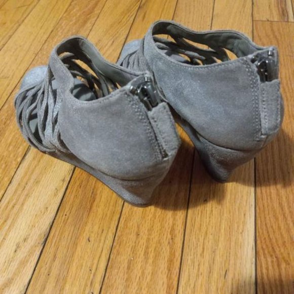Eileen Fisher Wedge Heels - Picture 3 of 4